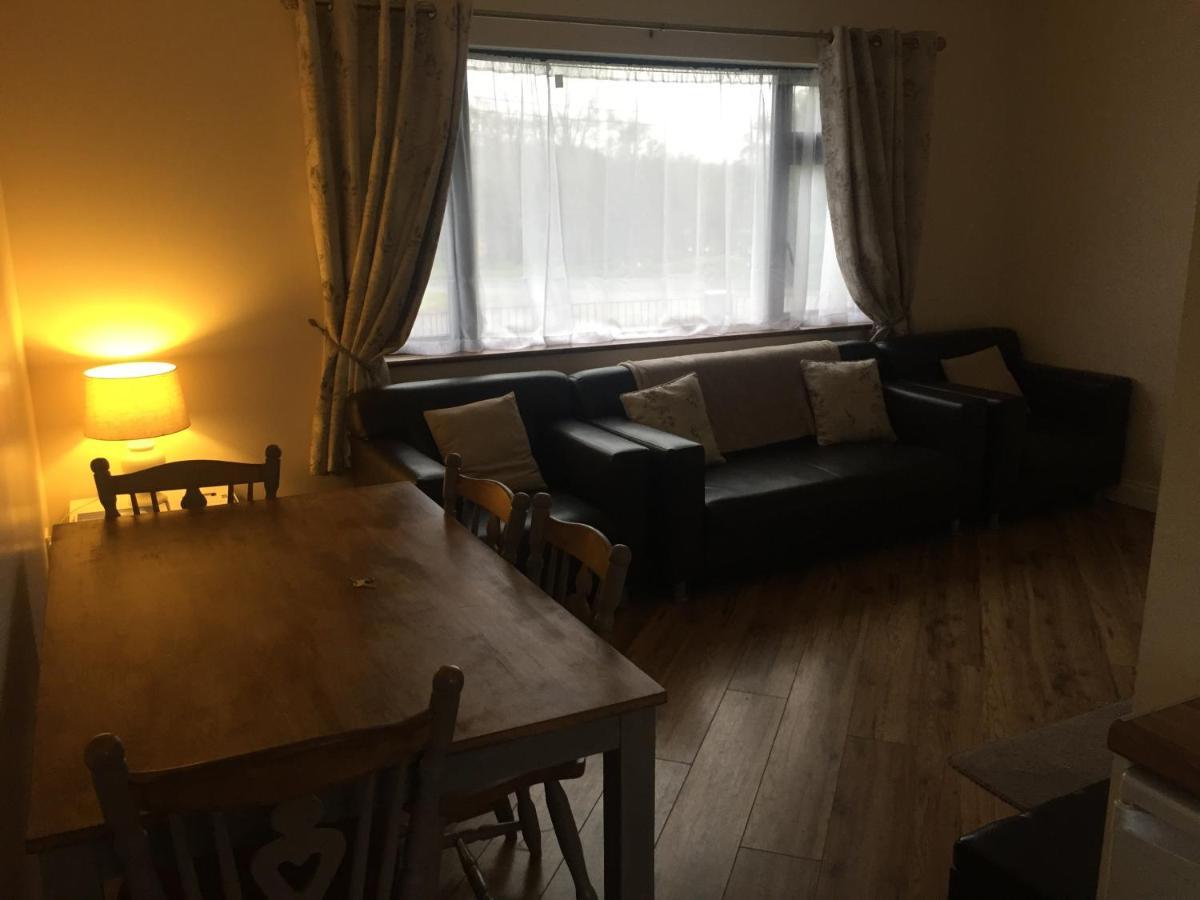 Kits Lodge Crover 卡文 外观 照片